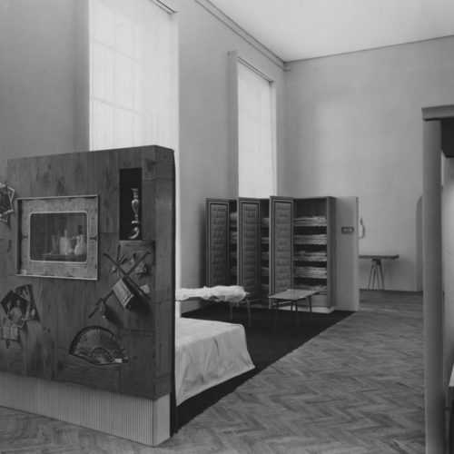 VII Triennale, Il mobile realizzato (e andato distrutto nella II Guerra Mondiale) con Fabrizio Clerici, 1940.